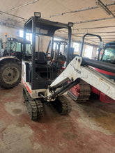 Carica l&#39;immagine nel visualizzatore di Gallery, Bobcat miniescavatore x320 16 q.li